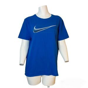 Woman's The Nike Tee Blue sz Medium